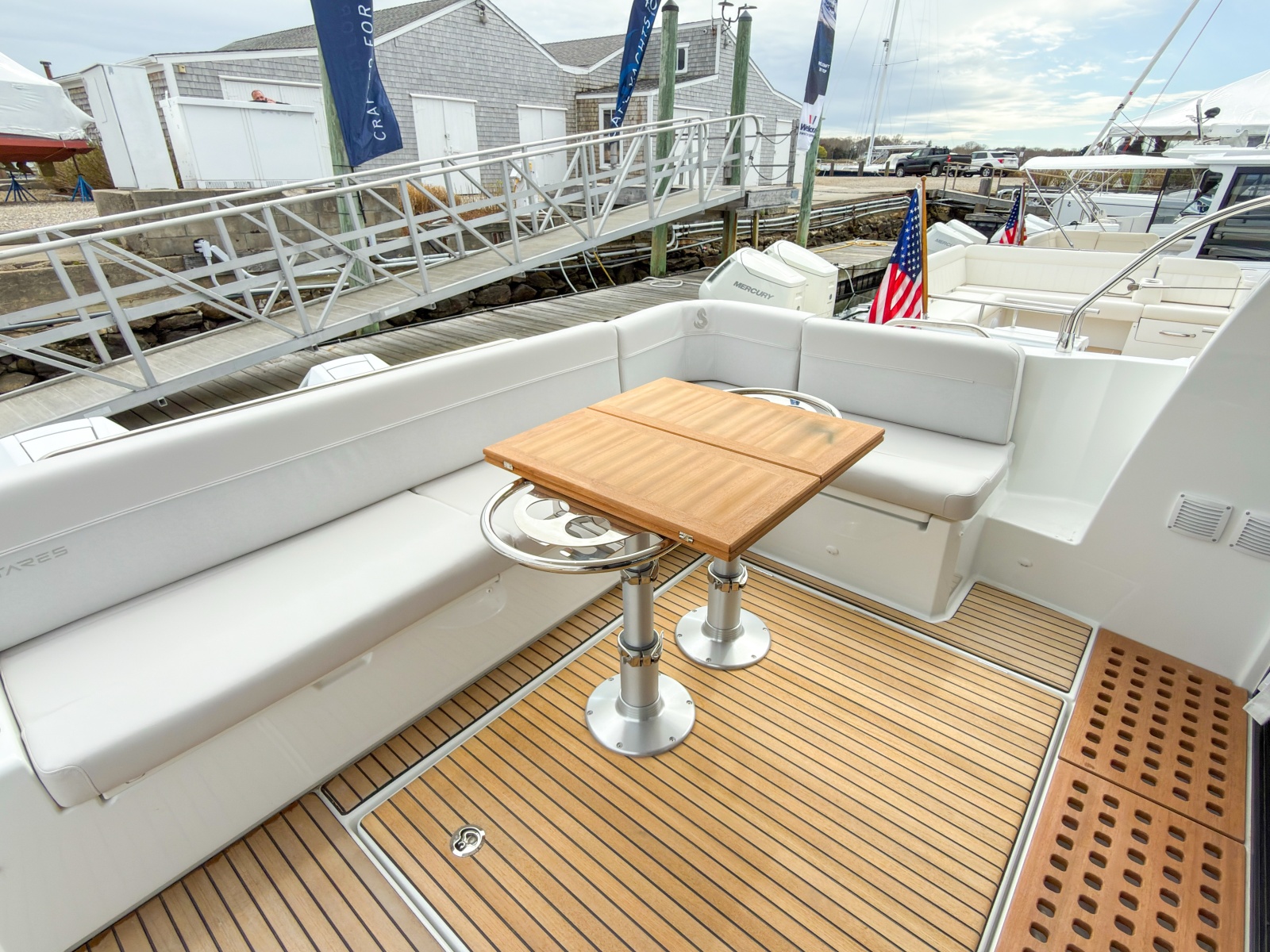 2026 Beneteau Antares 12 Coupe