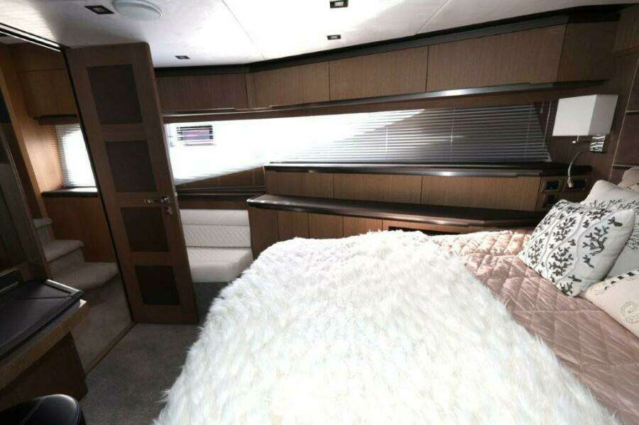 68ft Galeon Yacht For Sale