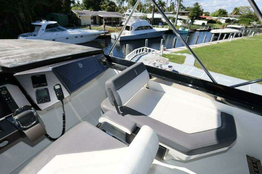 68ft Galeon Yacht For Sale
