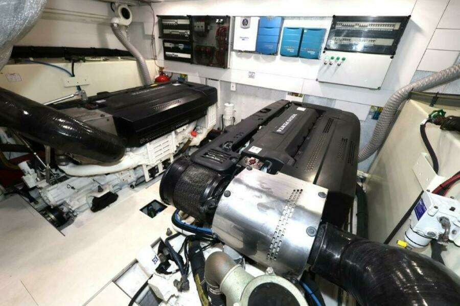 68ft Galeon Yacht For Sale