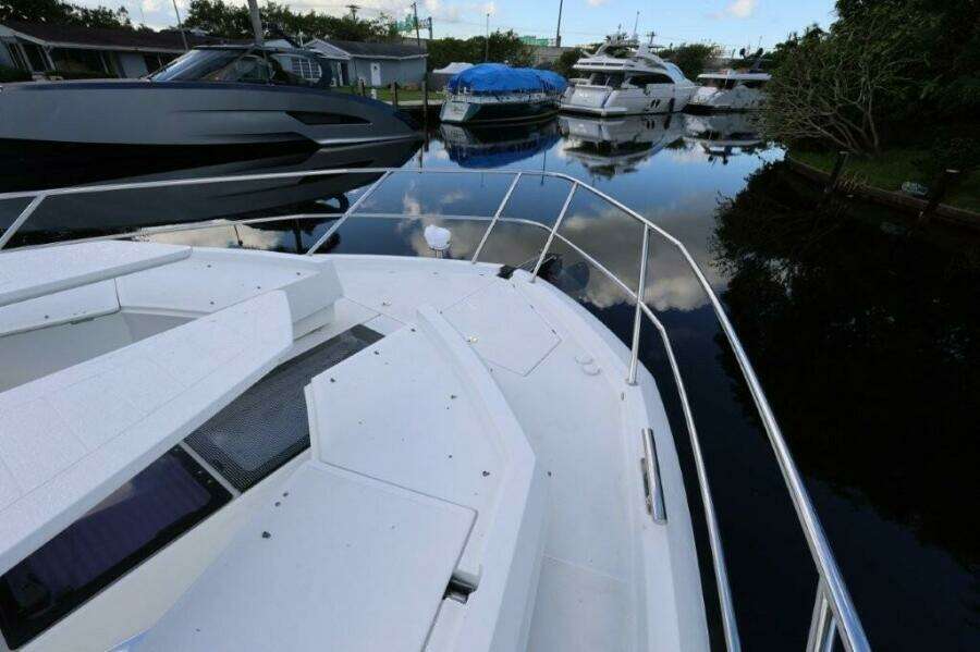 68ft Galeon Yacht For Sale