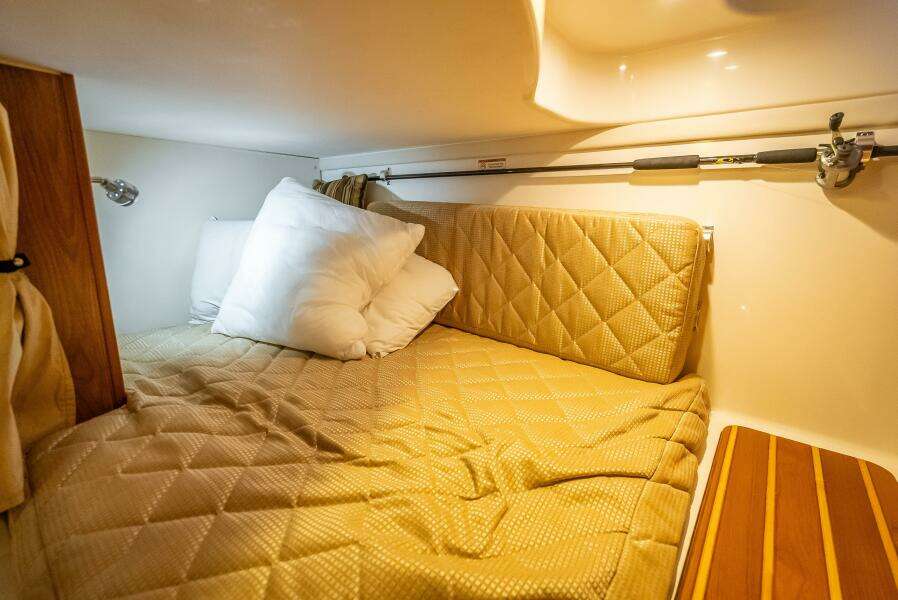 36ft Pursuit Yacht For Sale 36ft Pursuit Yacht For Sale