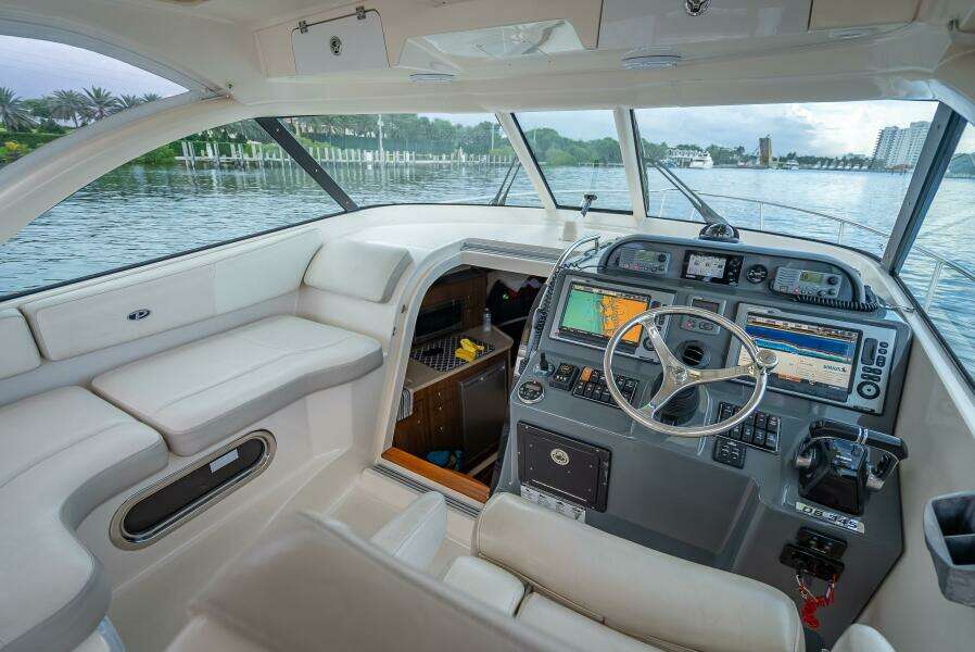 36ft Pursuit Yacht For Sale 36ft Pursuit Yacht For Sale