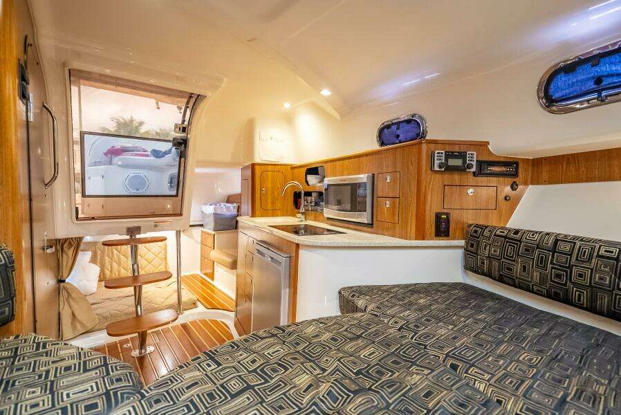 36ft Pursuit Yacht For Sale 36ft Pursuit Yacht For Sale