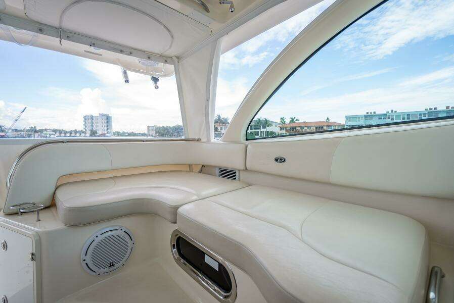 36ft Pursuit Yacht For Sale 36ft Pursuit Yacht For Sale