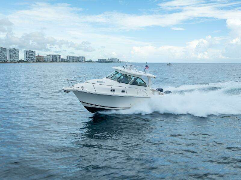 36ft Pursuit Yacht For Sale 36ft Pursuit Yacht For Sale