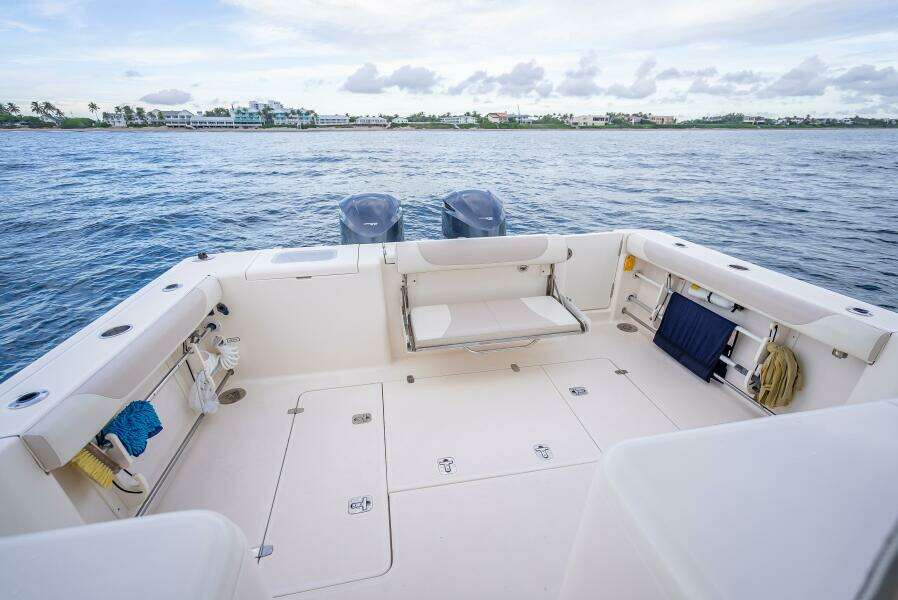 36ft Pursuit Yacht For Sale 36ft Pursuit Yacht For Sale