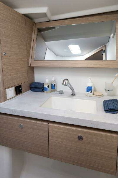 53ft Beneteau Yacht For Sale