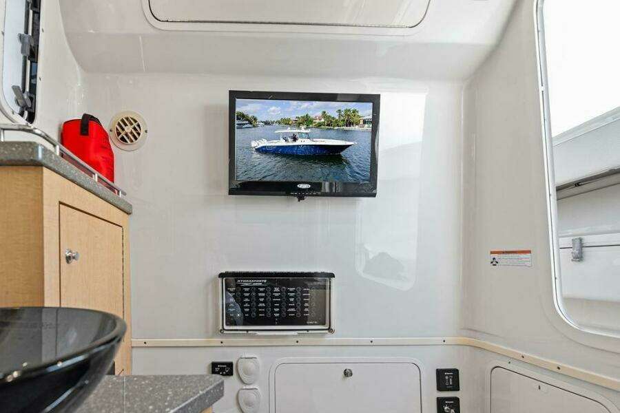 Acevedo 42ft Hydra Sports Yacht For Sale Acevedo 42ft Hydra Sports Yacht For Sale