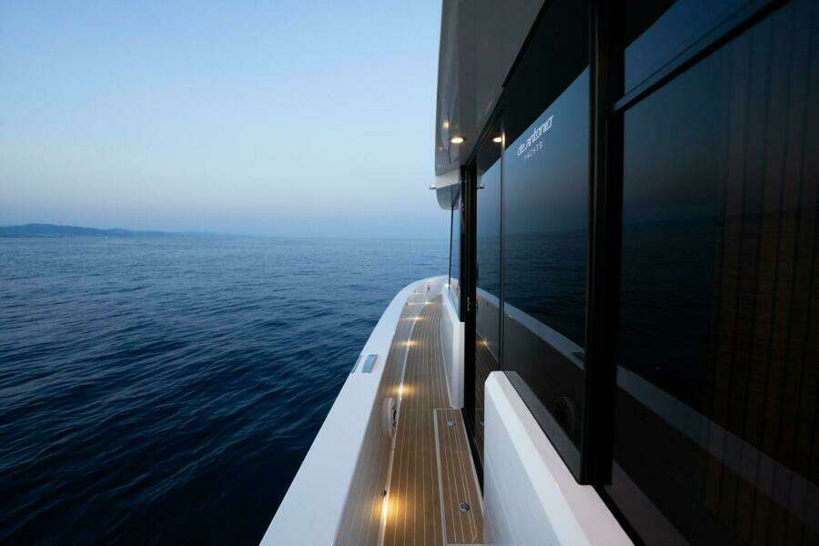 60ft De Antonio Yacht For Sale 60ft De Antonio Yacht For Sale