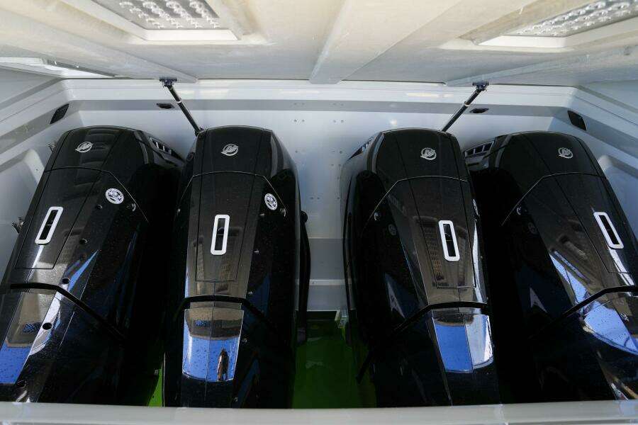 60ft De Antonio Yacht For Sale