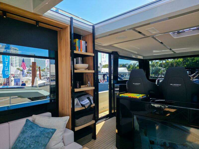 60ft De Antonio Yacht For Sale