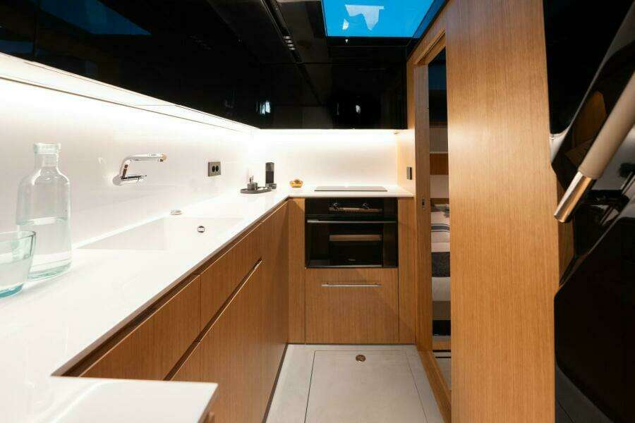 60ft De Antonio Yacht For Sale 60ft De Antonio Yacht For Sale