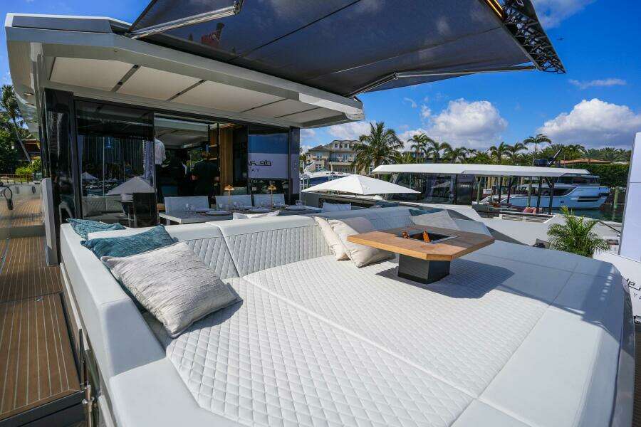 60ft De Antonio Yacht For Sale