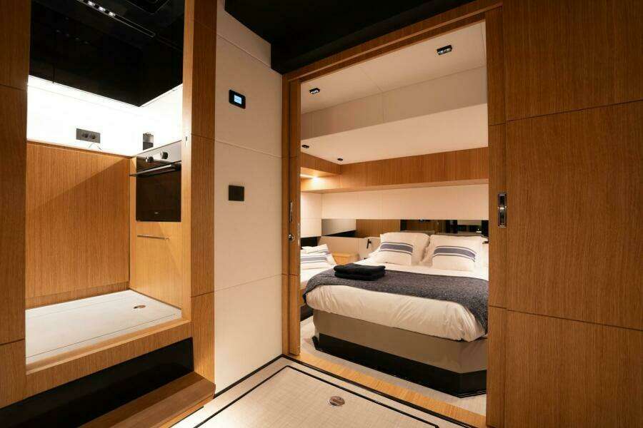 60ft De Antonio Yacht For Sale 60ft De Antonio Yacht For Sale