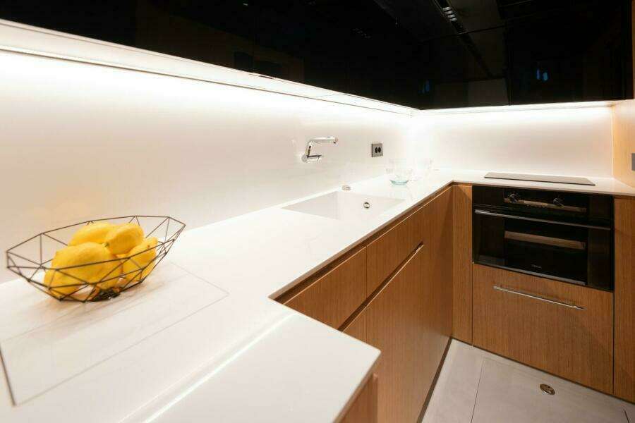60ft De Antonio Yacht For Sale 60ft De Antonio Yacht For Sale
