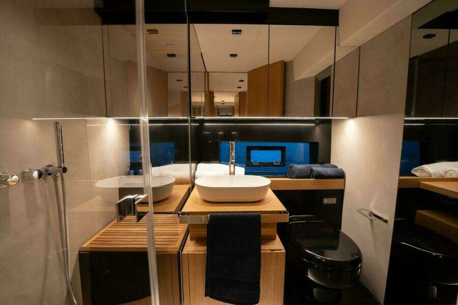 60ft De Antonio Yacht For Sale 60ft De Antonio Yacht For Sale