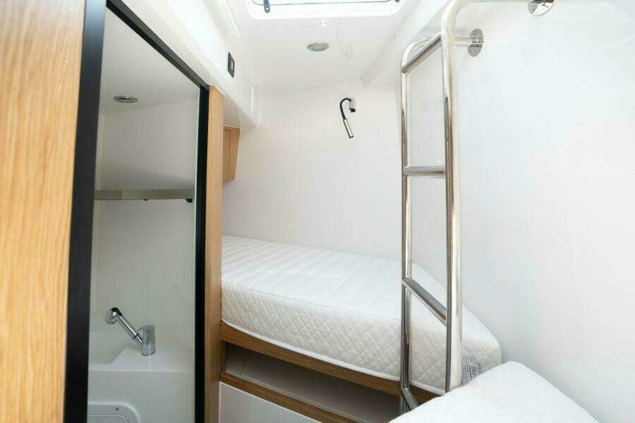 60ft De Antonio Yacht For Sale 60ft De Antonio Yacht For Sale