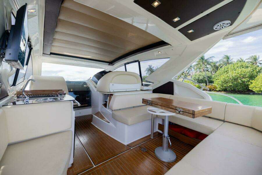 She s Royal 39ft Cranchi Yacht For Sale She s Royal 39ft Cranchi Yacht For Sale