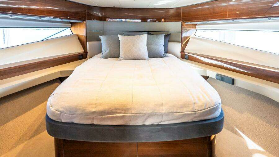 MOLLY 60ft Princess Yacht For Sale MOLLY 60ft Princess Yacht For Sale