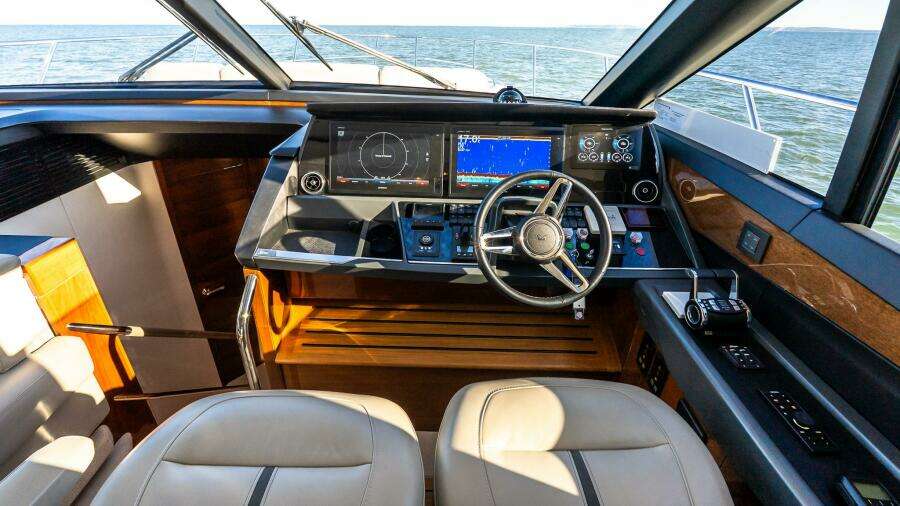 MOLLY 60ft Princess Yacht For Sale MOLLY 60ft Princess Yacht For Sale