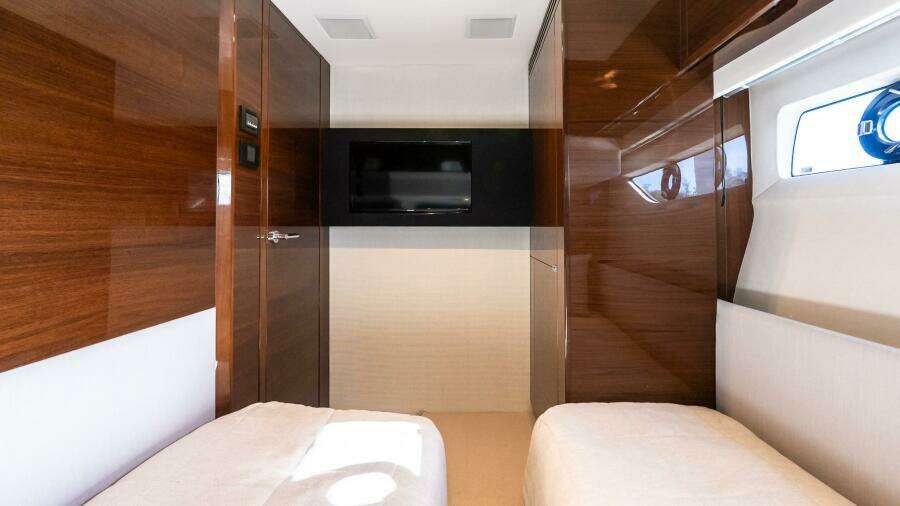 MOLLY 60ft Princess Yacht For Sale MOLLY 60ft Princess Yacht For Sale