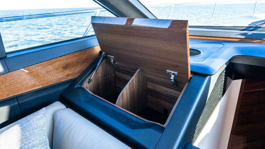 MOLLY 60ft Princess Yacht For Sale MOLLY 60ft Princess Yacht For Sale