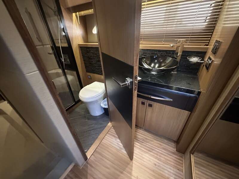 59ft Sea Ray Yacht For Sale