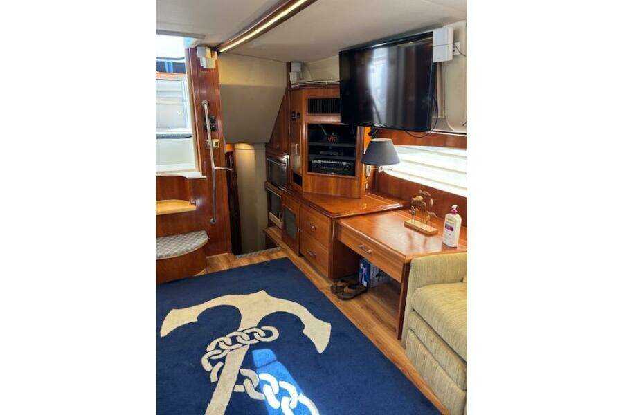 Luxurious interior of 2004 Carver 466 Motor Yacht with TV and nautical decor. Luxurious interior of 2004 Carver 466 Motor Yacht with TV and nautical decor.