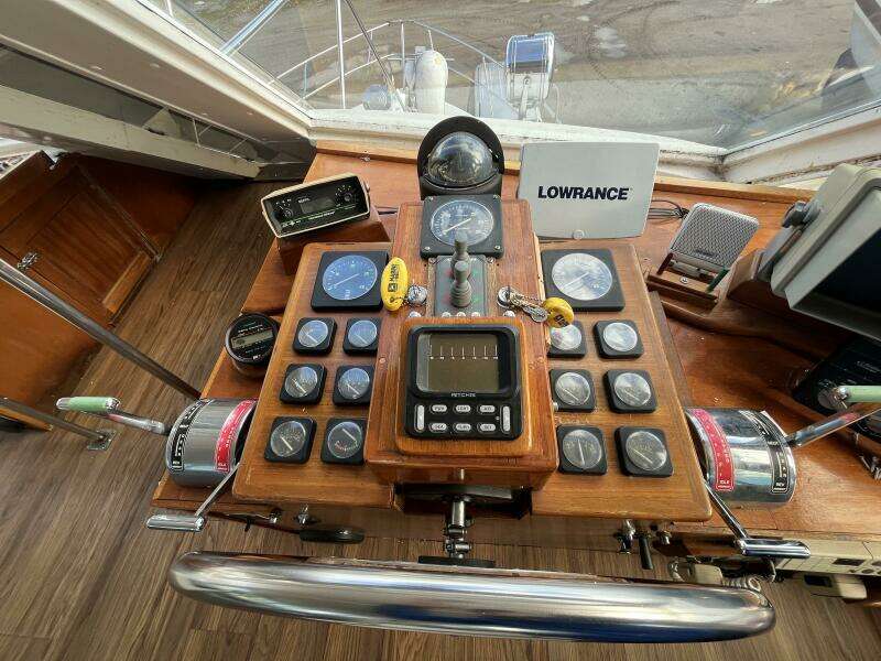 52ft Richardson Yacht For Sale