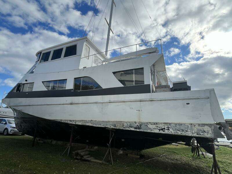 52ft Richardson Yacht For Sale