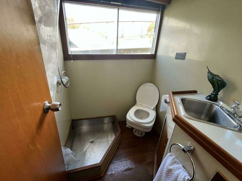 52ft Richardson Yacht For Sale