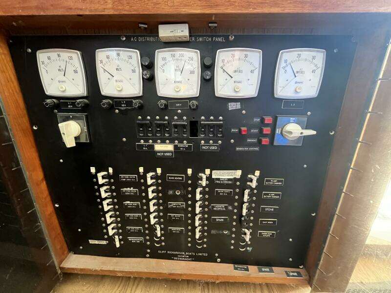 52ft Richardson Yacht For Sale