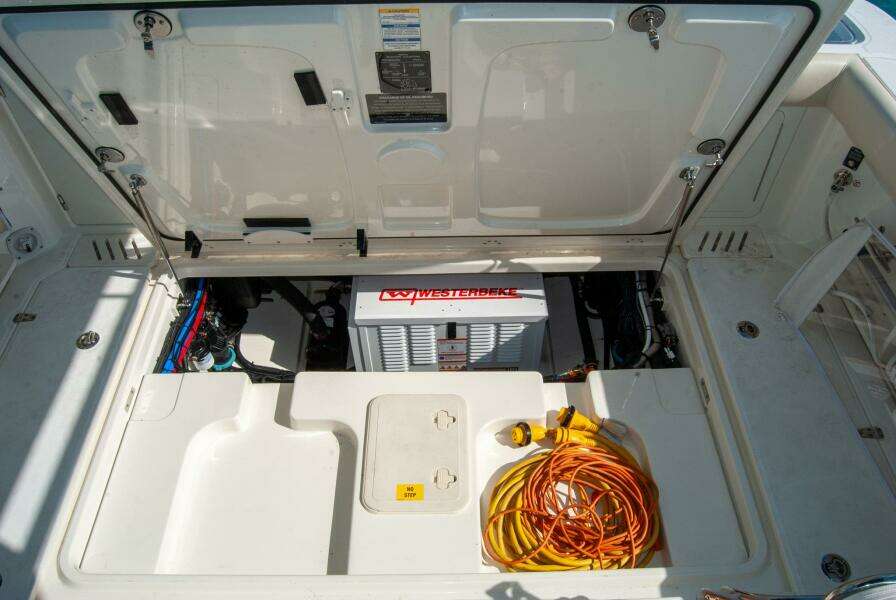 34ft Boston Whaler Yacht For Sale 34ft Boston Whaler Yacht For Sale