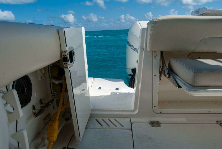 34ft Boston Whaler Yacht For Sale 34ft Boston Whaler Yacht For Sale