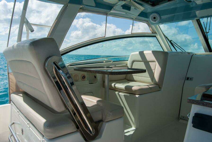 34ft Boston Whaler Yacht For Sale 34ft Boston Whaler Yacht For Sale