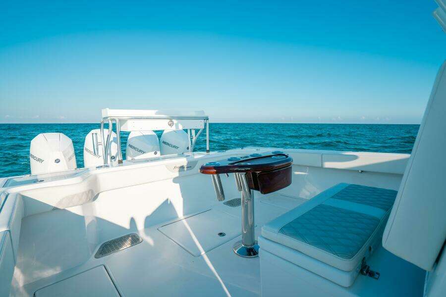 39ft Front Runner Yacht For Sale 39ft Front Runner Yacht For Sale