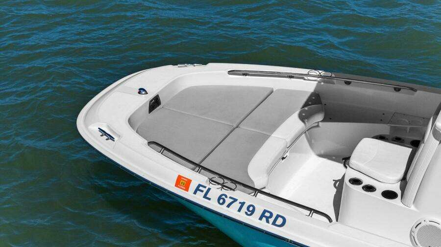 20ft Boston Whaler Yacht For Sale 20ft Boston Whaler Yacht For Sale