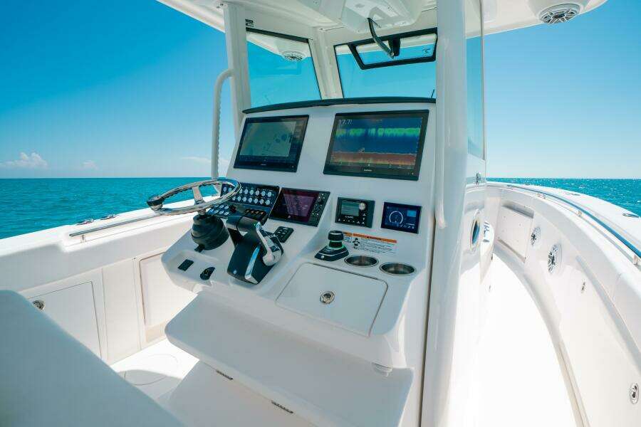 34ft Caymas Yacht For Sale 34ft Caymas Yacht For Sale