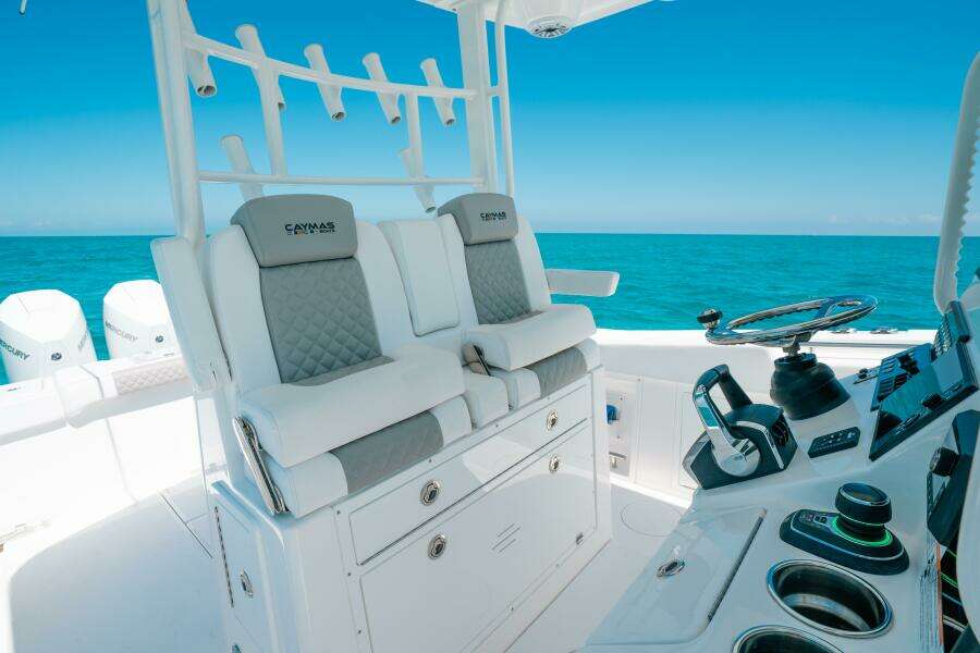 34ft Caymas Yacht For Sale 34ft Caymas Yacht For Sale