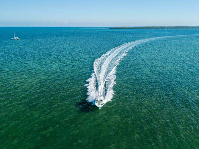 33ft Cobia Yacht For Sale