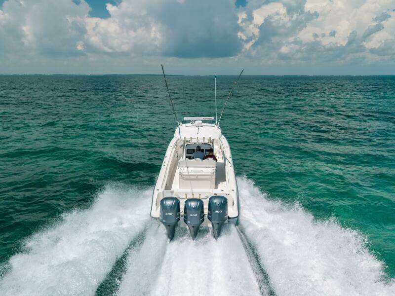 33ft Hydra Sports Yacht For Sale 33ft Hydra Sports Yacht For Sale