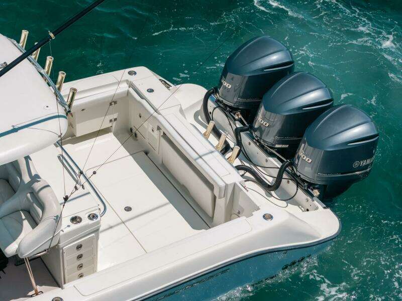 33ft Hydra Sports Yacht For Sale 33ft Hydra Sports Yacht For Sale