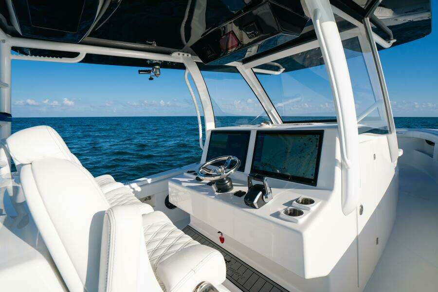 39ft Front Runner Yacht For Sale 39ft Front Runner Yacht For Sale