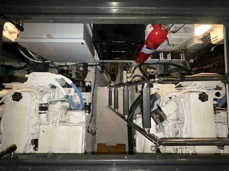 SKALYWAG VI 47ft Sea Ray Yacht For Sale SKALYWAG VI 47ft Sea Ray Yacht For Sale