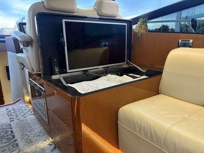 SKALYWAG VI 47ft Sea Ray Yacht For Sale SKALYWAG VI 47ft Sea Ray Yacht For Sale