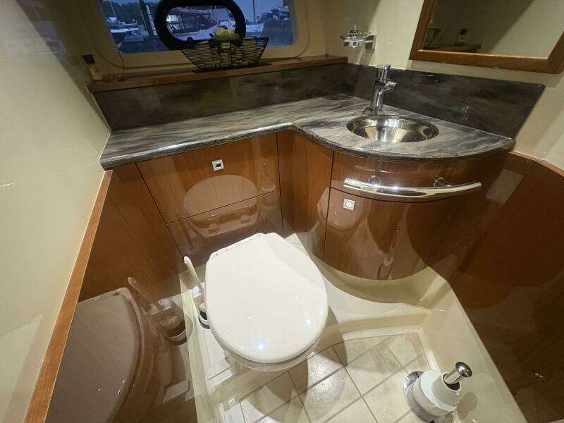 SKALYWAG VI 47ft Sea Ray Yacht For Sale SKALYWAG VI 47ft Sea Ray Yacht For Sale