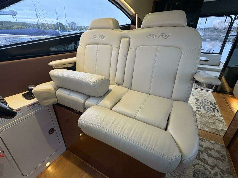 SKALYWAG VI 47ft Sea Ray Yacht For Sale SKALYWAG VI 47ft Sea Ray Yacht For Sale