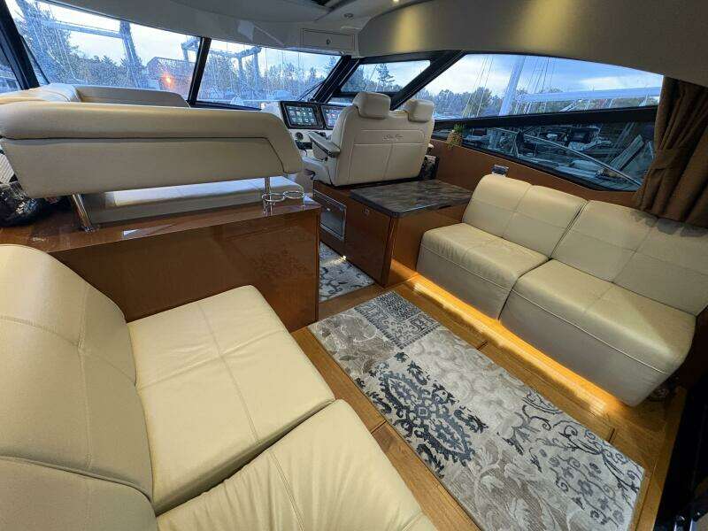 SKALYWAG VI 47ft Sea Ray Yacht For Sale SKALYWAG VI 47ft Sea Ray Yacht For Sale