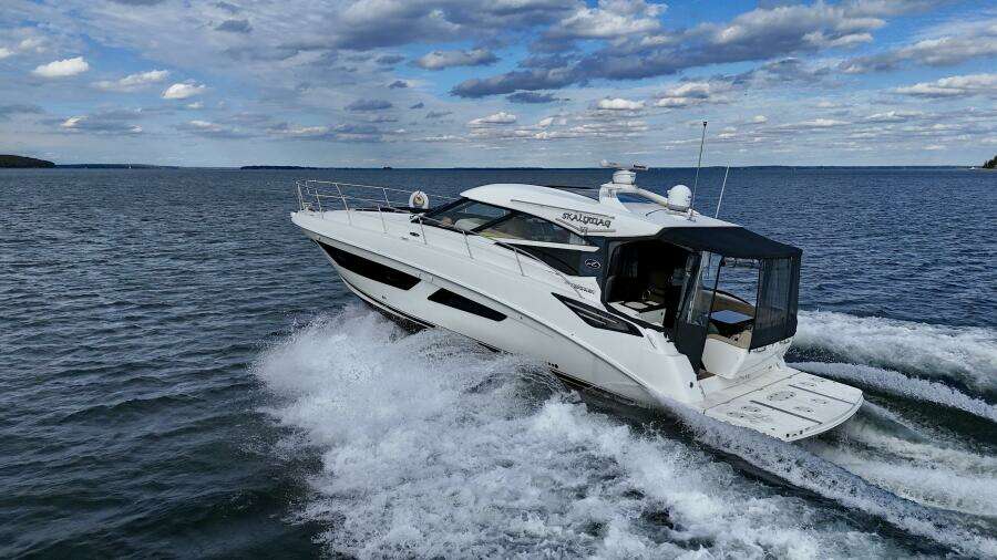 SKALYWAG VI 47ft Sea Ray Yacht For Sale SKALYWAG VI 47ft Sea Ray Yacht For Sale